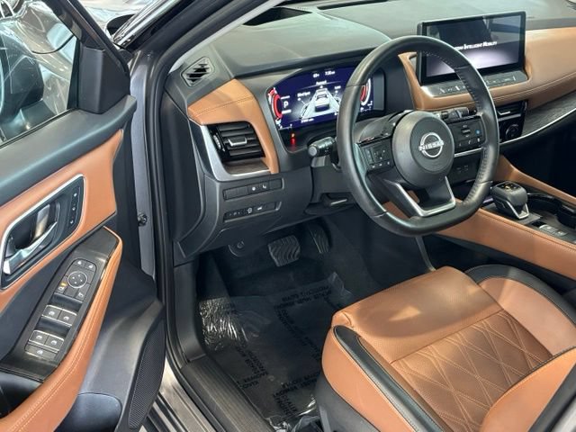 Used 2024 Nissan Rogue Platinum w/ Platinum Premium Package FWD image 12