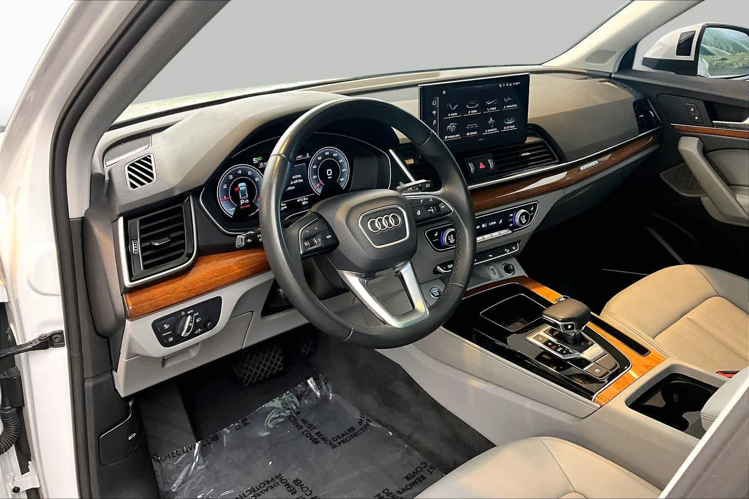 Used 2023 Audi Q5 2.0T Premium Plus w/ Premium Plus Package AWD/4WD image 18