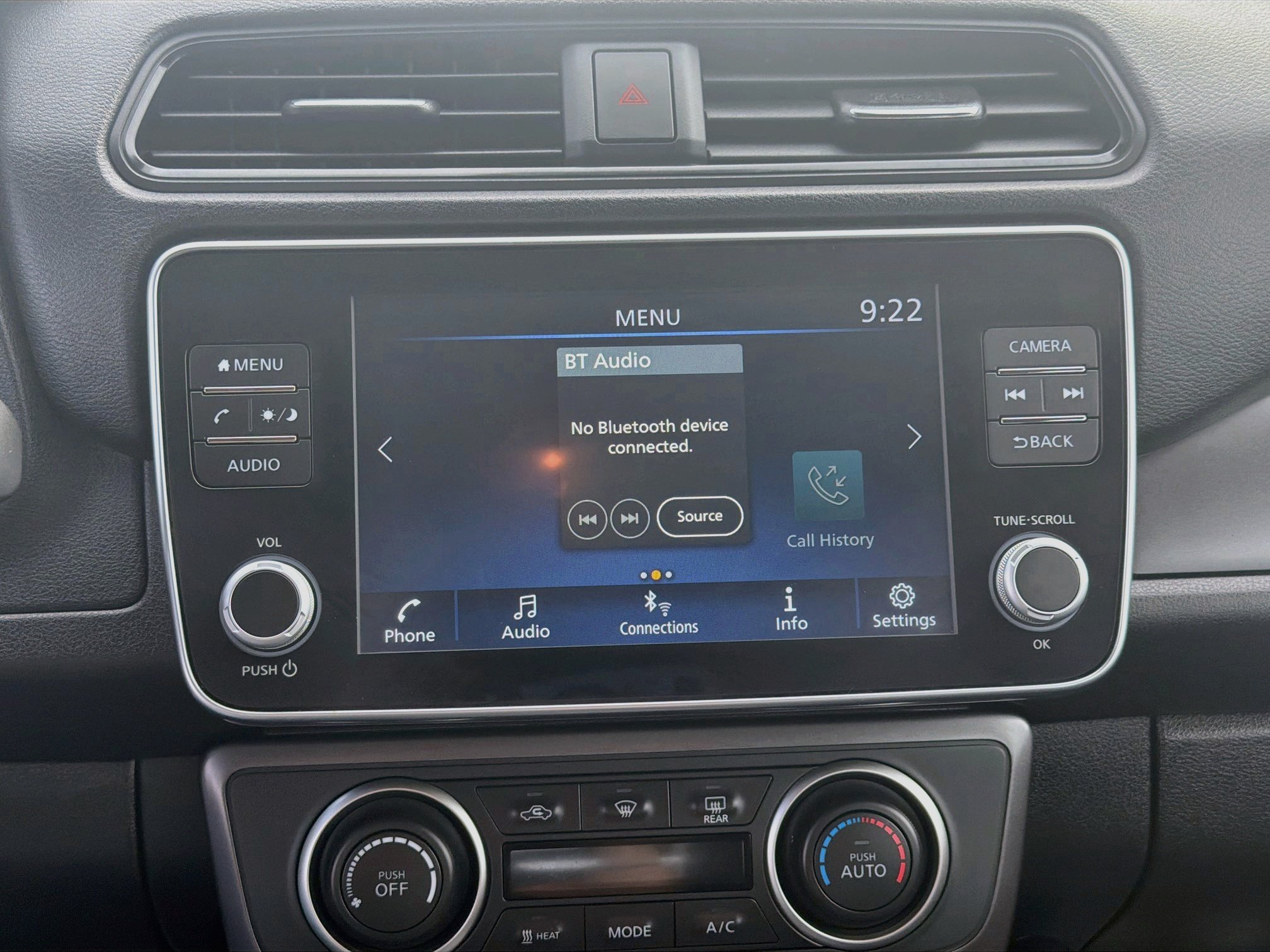 Used 2025 Nissan Leaf S FWD image 21
