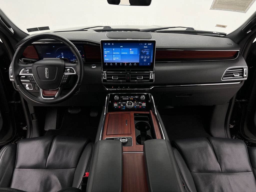 Used 2022 Lincoln Navigator L Reserve AWD/4WD image 24