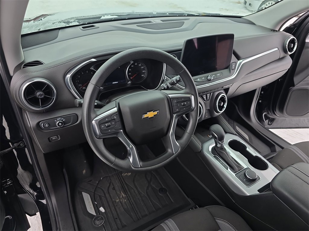 Used 2023 Chevrolet Blazer LT w/ Convenience Package image 16