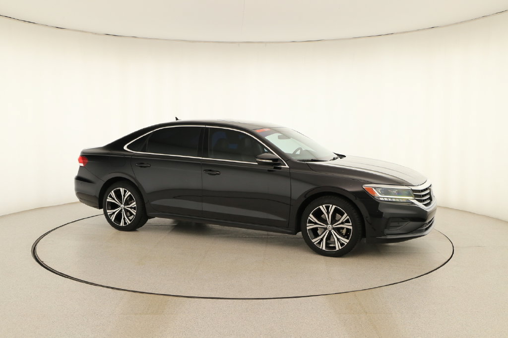 Used 2020 Volkswagen Passat 2.0T SEL FWD image 9