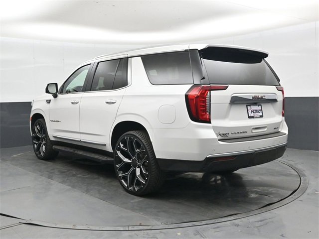 Used 2022 GMC Yukon SLT w/ SLT Luxury Package image 6