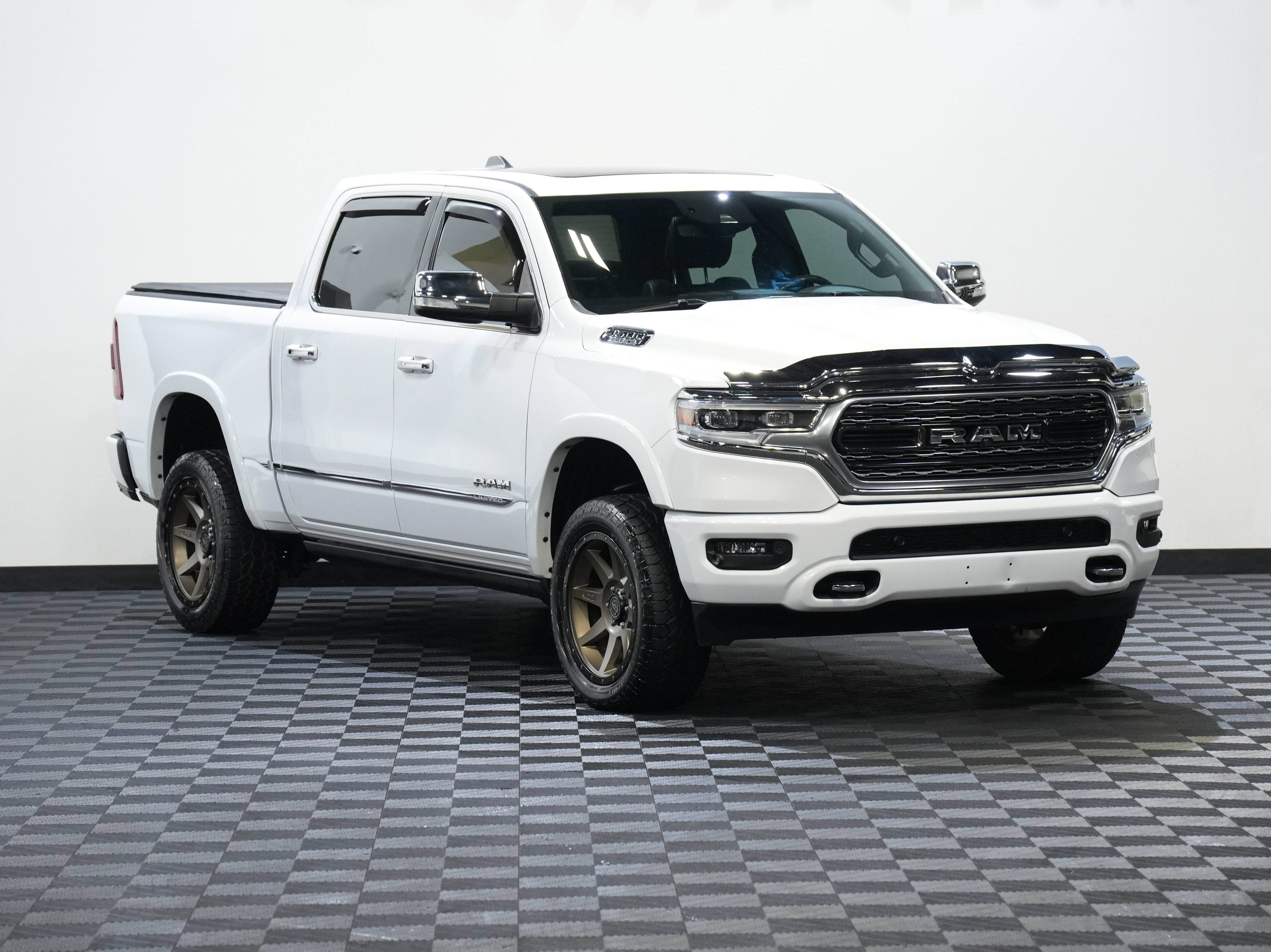 Used 2020 RAM 1500 Limited AWD/4WD image 5