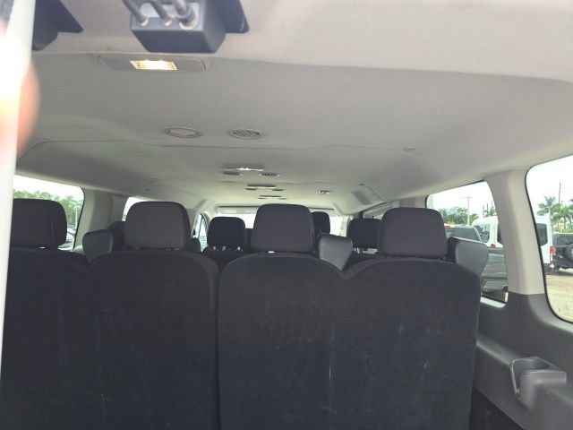 Used 2024 Ford Transit 350 XLT RWD image 5