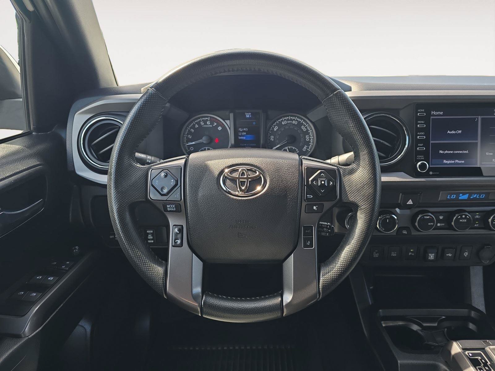 Used 2022 Toyota Tacoma TRD Off-Road w/ Technology Package AWD/4WD image 11