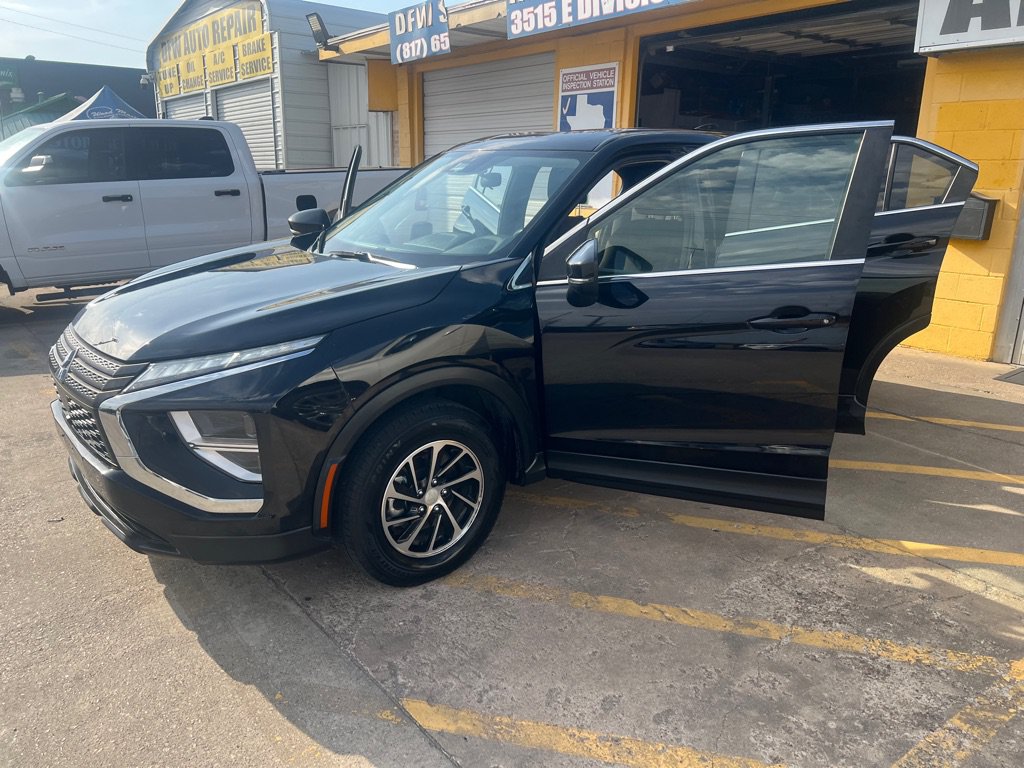 Used 2022 Mitsubishi Eclipse Cross ES FWD image 9