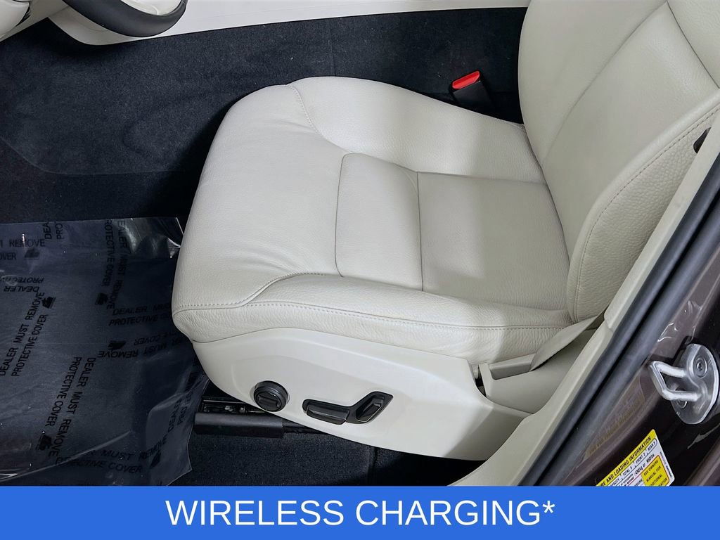 Used 2023 Volvo XC60 T8 Plus image 20