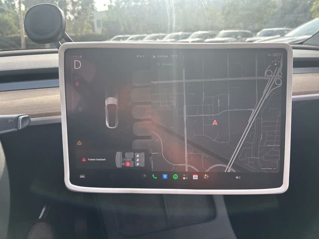 Used 2024 Tesla Model Y Long Range AWD/4WD image 9