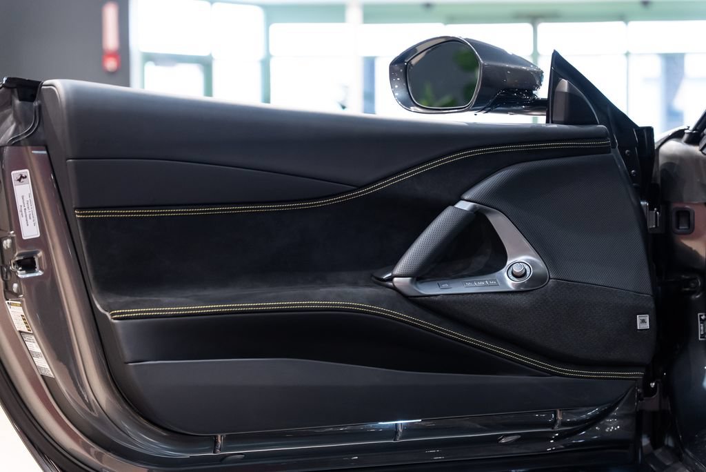 Certified 2023 Ferrari 812 GTS RWD image 26