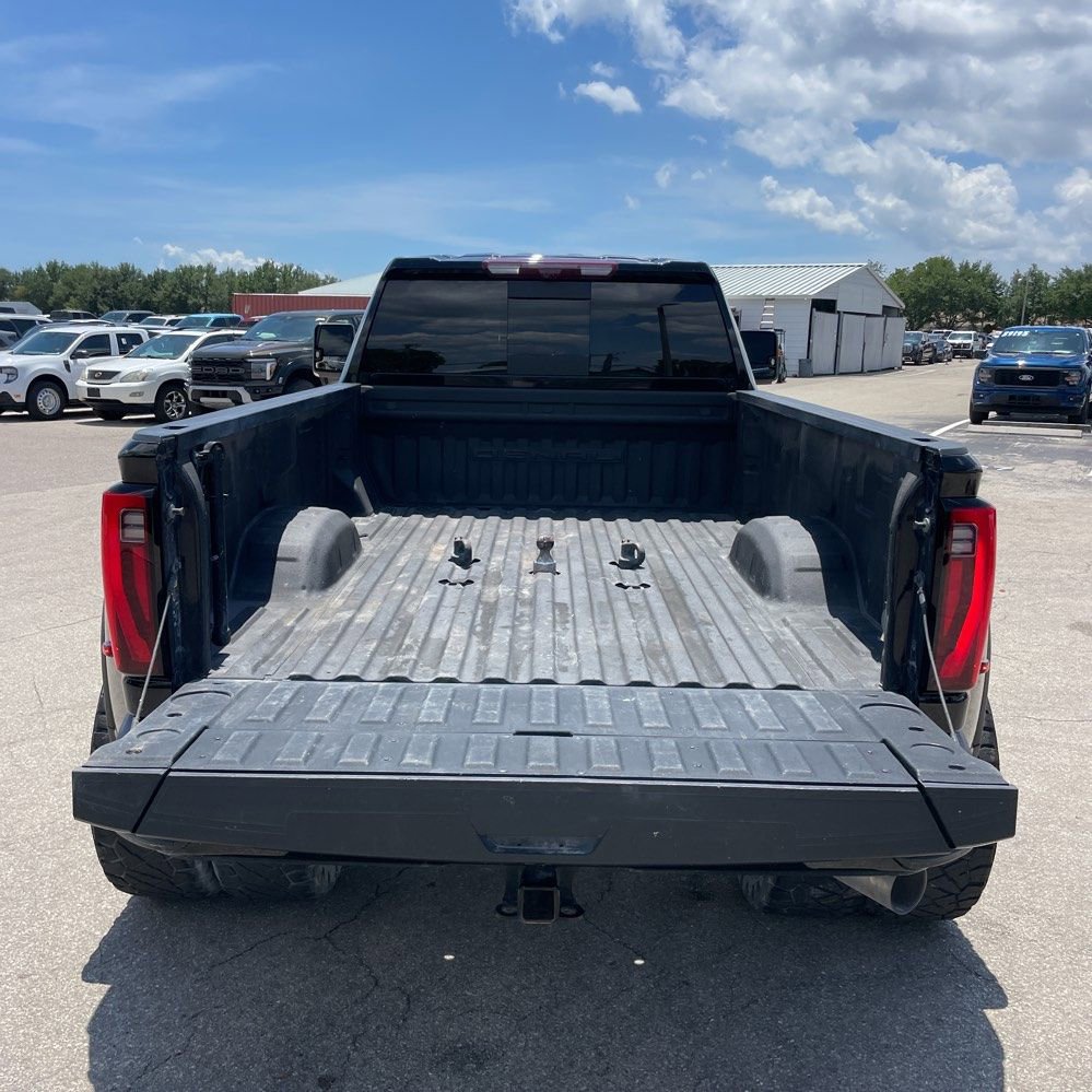 Used 2024 GMC Sierra 3500 Denali Ultimate AWD/4WD image 26