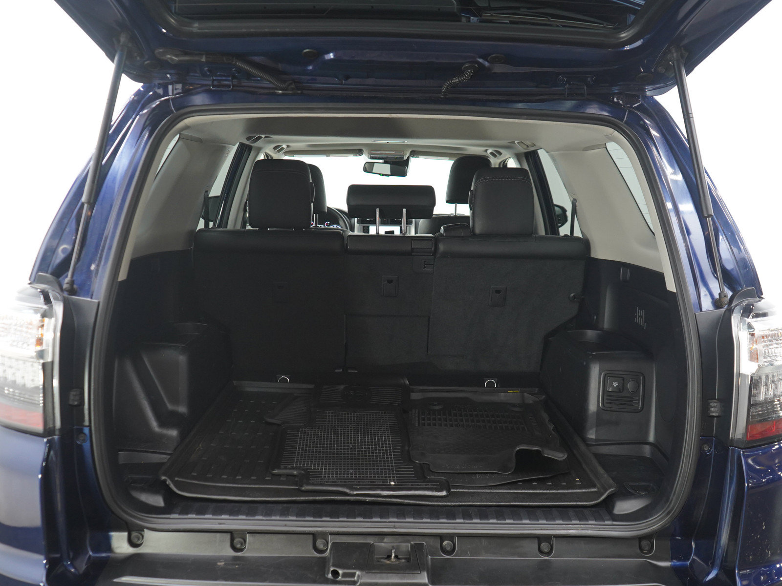 Used 2022 Toyota 4Runner Limited AWD/4WD image 16