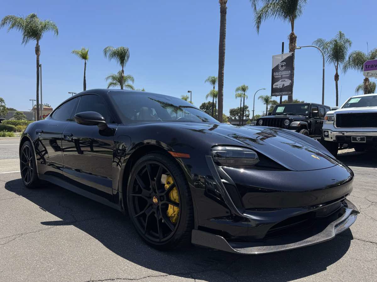 Used 2021 Porsche Taycan RWD image 10