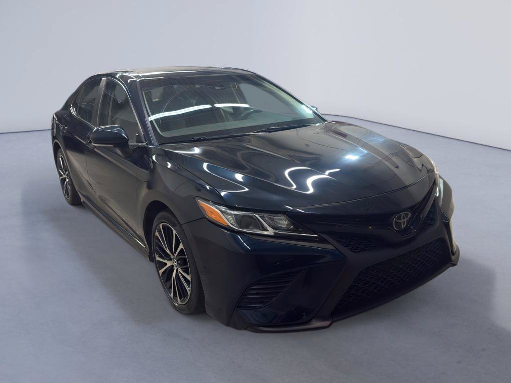 Used 2018 Toyota Camry SE w/ Moonroof Package