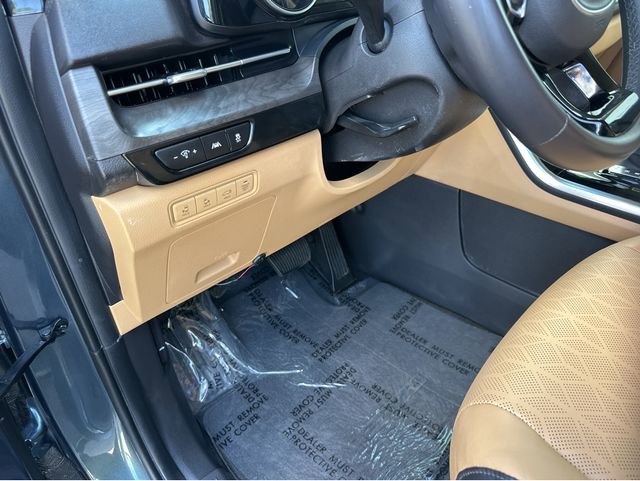 Certified 2023 Kia Carnival EX image 31