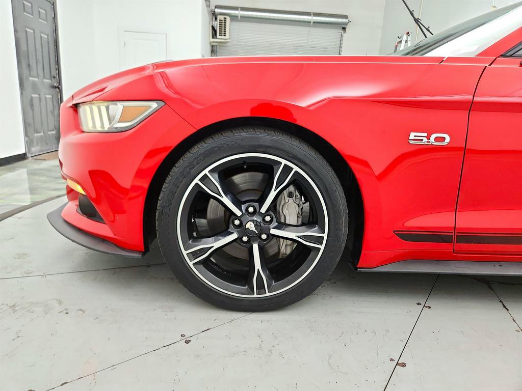 Used 2017 Ford Mustang GT Premium RWD image 27
