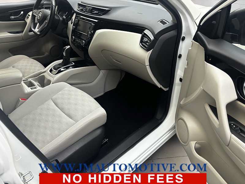 Used 2022 Nissan Rogue Sport SV AWD/4WD image 38