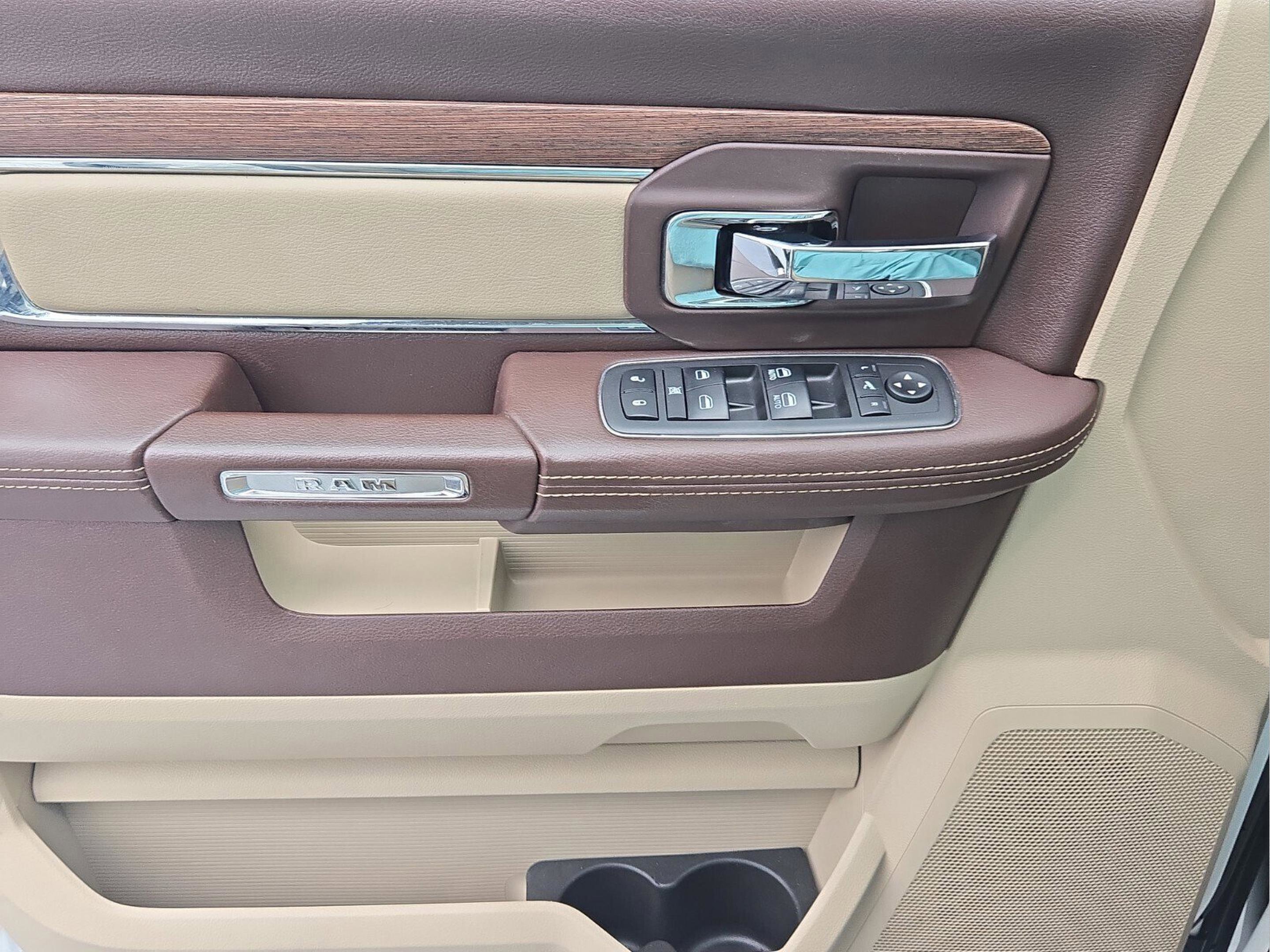 Used 2018 RAM 1500 Laramie w/ Convenience Group image 31