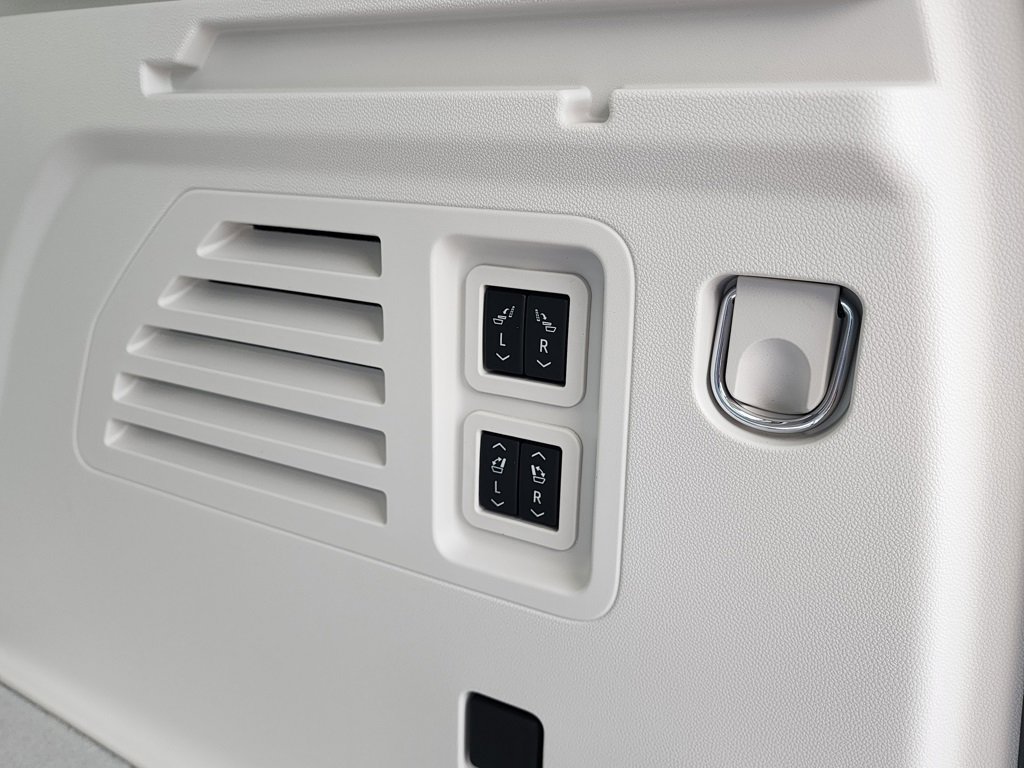 New 2026 Buick Enclave Avenir w/ Super Cruise Package image 52