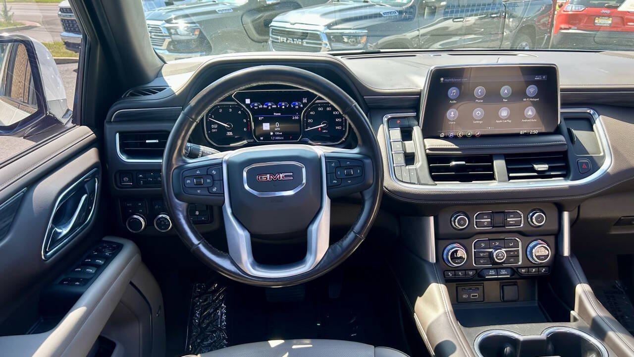 Used 2021 GMC Yukon XL SLT w/ SLT Luxury Plus Package AWD/4WD image 21