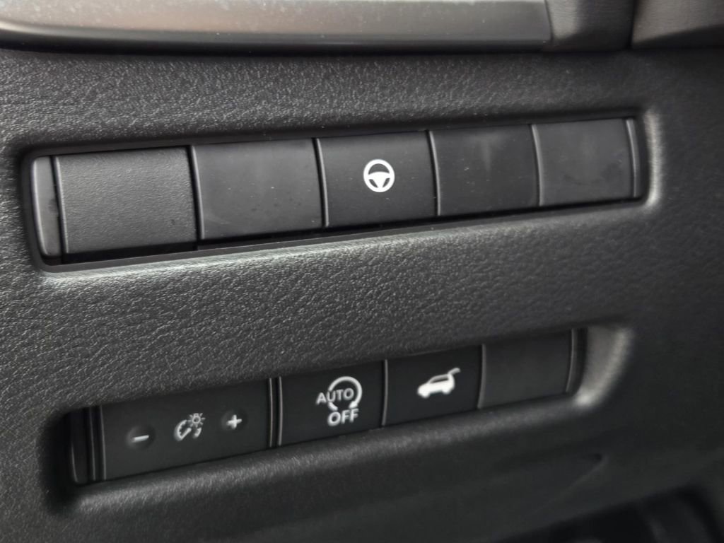 New 2026 Nissan Rogue SV FWD image 18