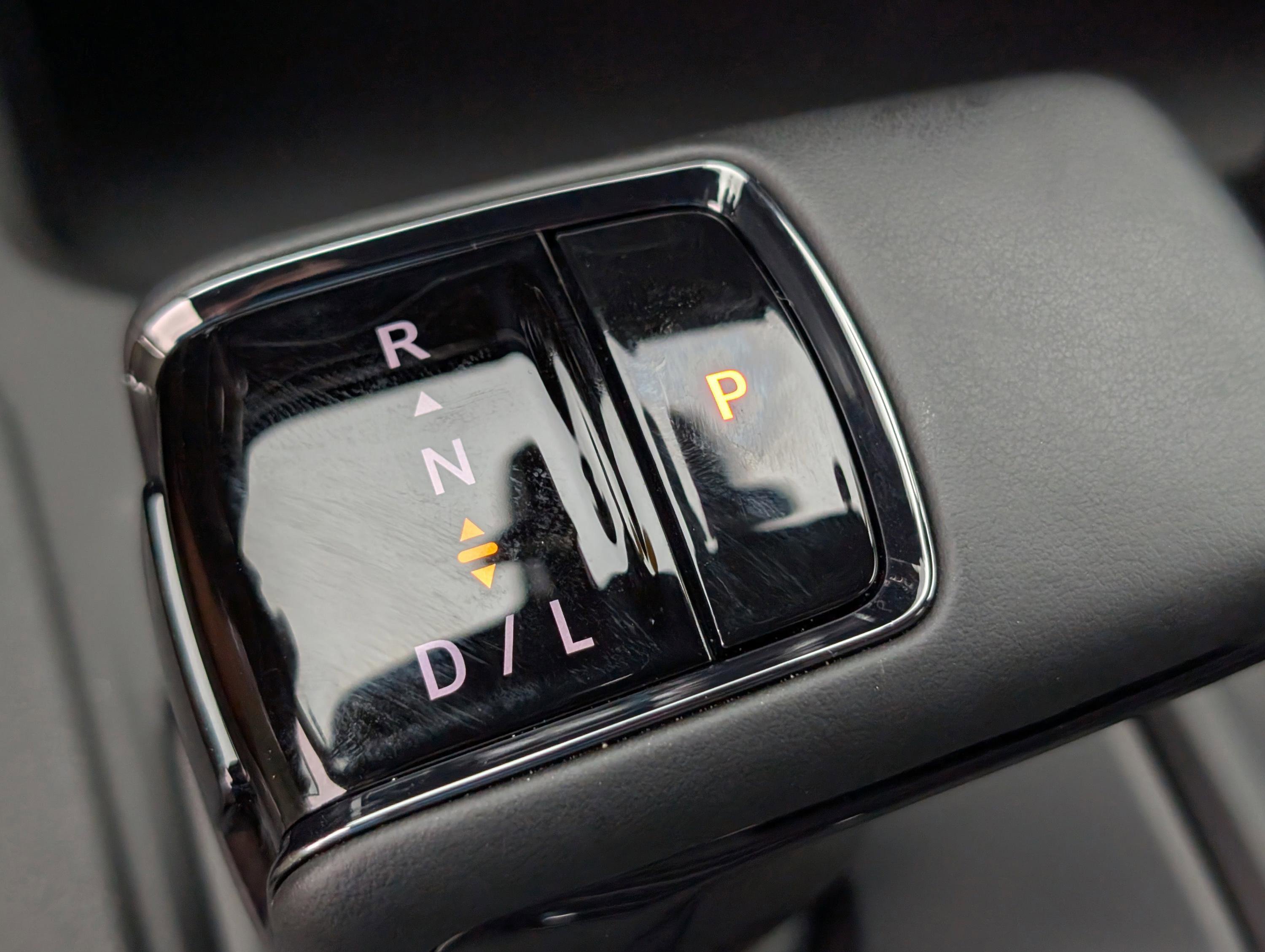 Used 2024 GMC Sierra 1500 AT4 w/ Technology Package image 28