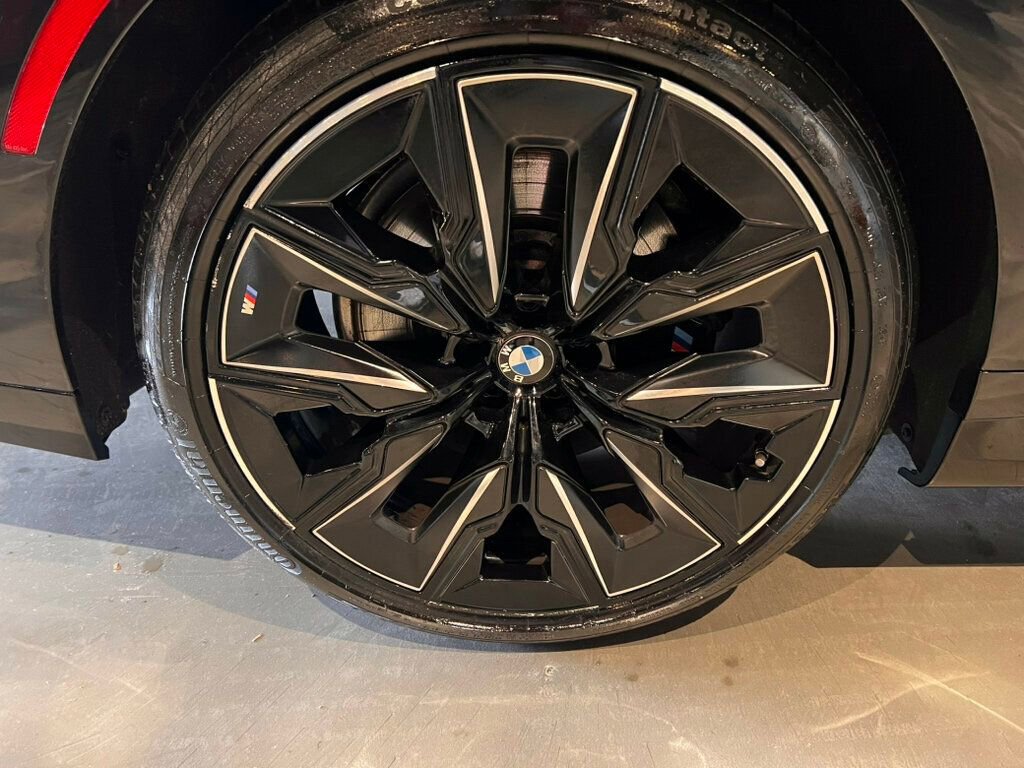 Used 2023 BMW 740i w/ Parking Assistance Package image 12