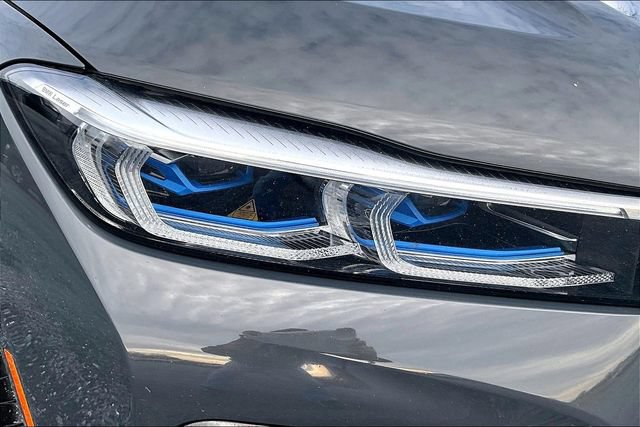 Used 2020 BMW 750i xDrive w/ Executive Package AWD/4WD image 30