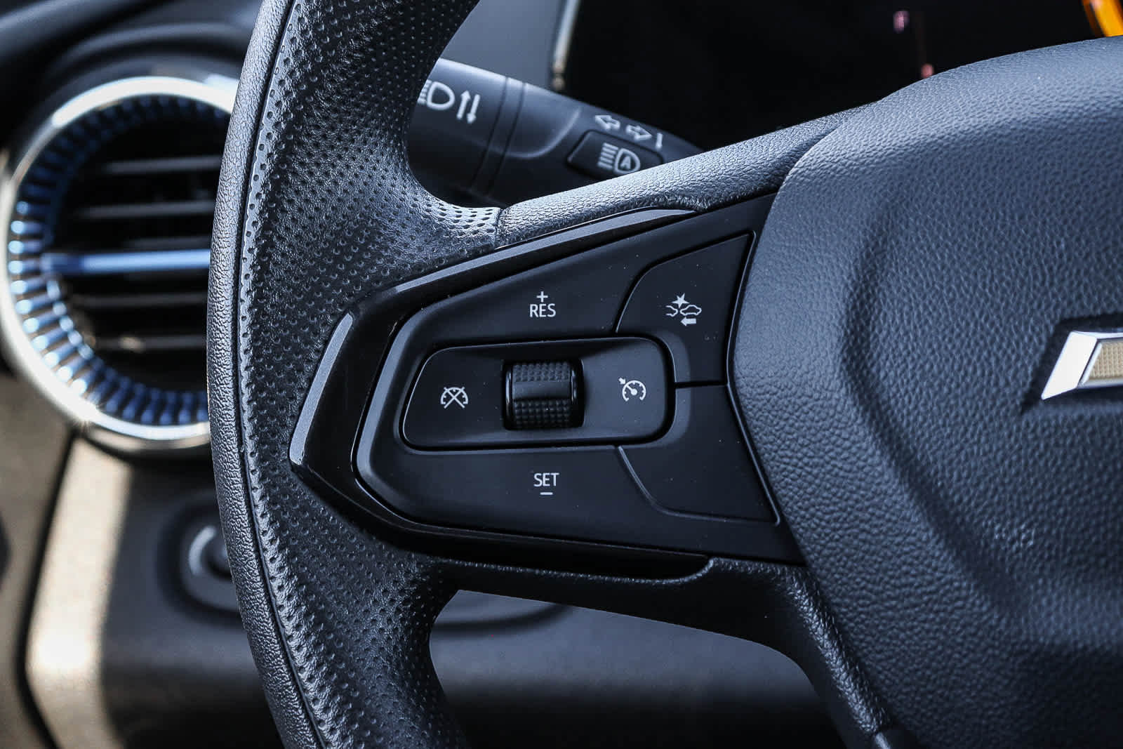 Used 2024 Chevrolet Trax LT image 17