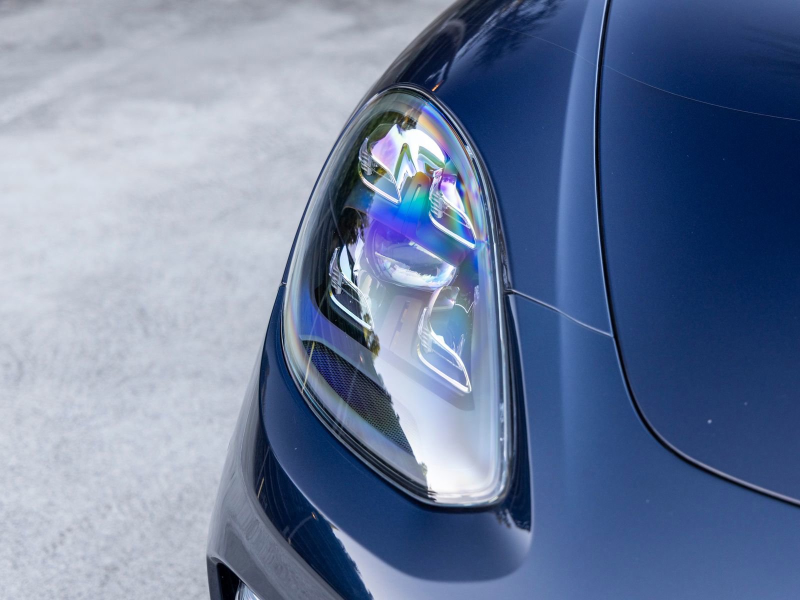 Used 2022 Porsche Panamera GTS AWD/4WD image 14