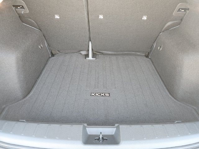 New 2027 Nissan Kicks SV FWD image 27