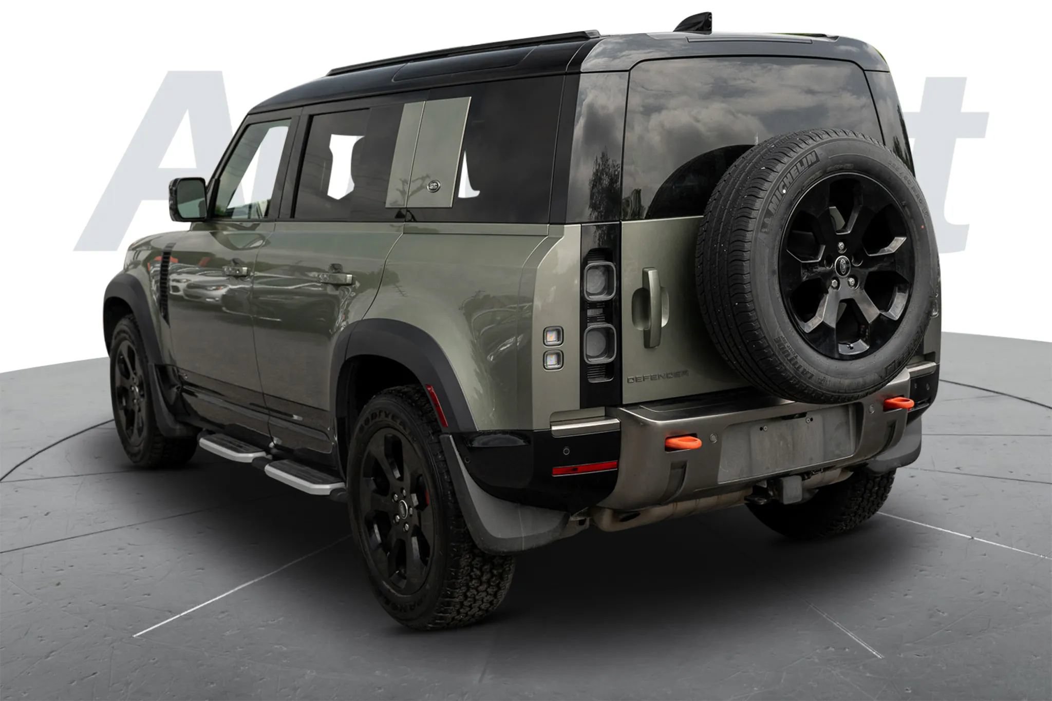 Used 2021 Land Rover Defender 110 X AWD/4WD image 4