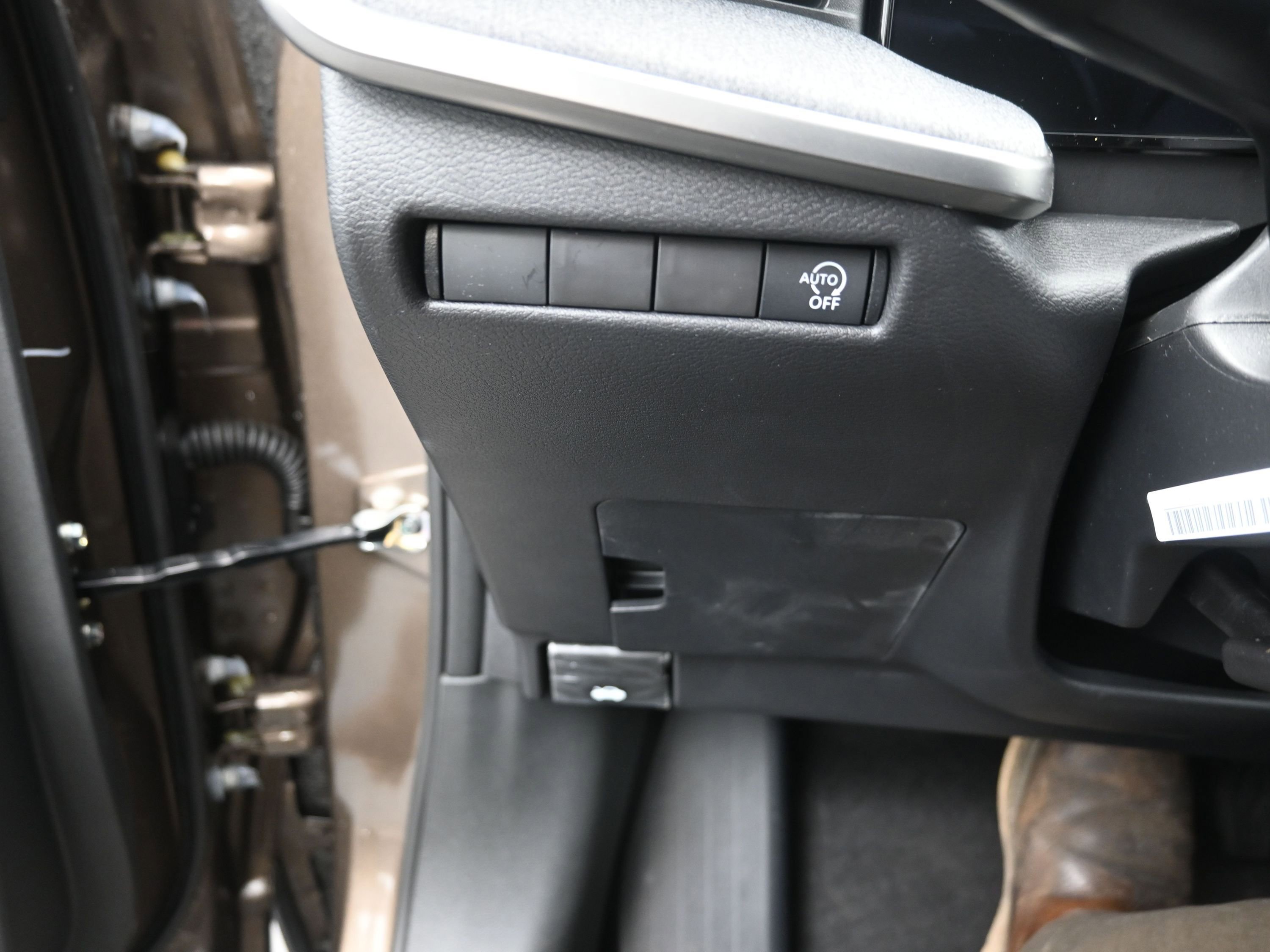 New 2026 Nissan Kicks S image 12