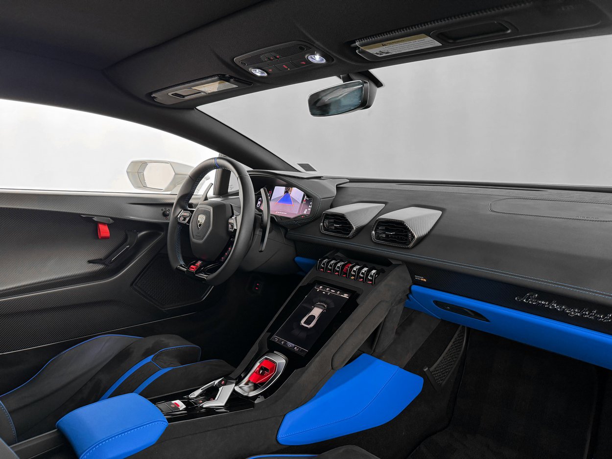 Used 2023 Lamborghini Huracan Tecnica RWD image 28