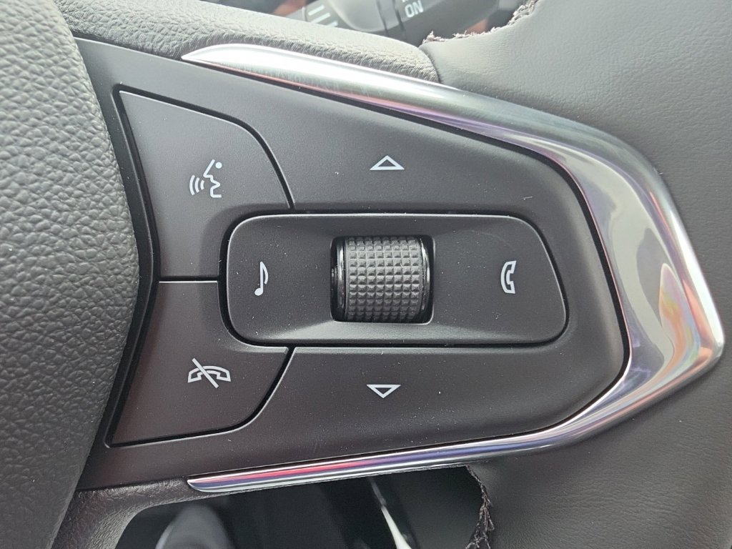 New 2026 Chevrolet Trax LT w/ Driver Confidence Package FWD image 16