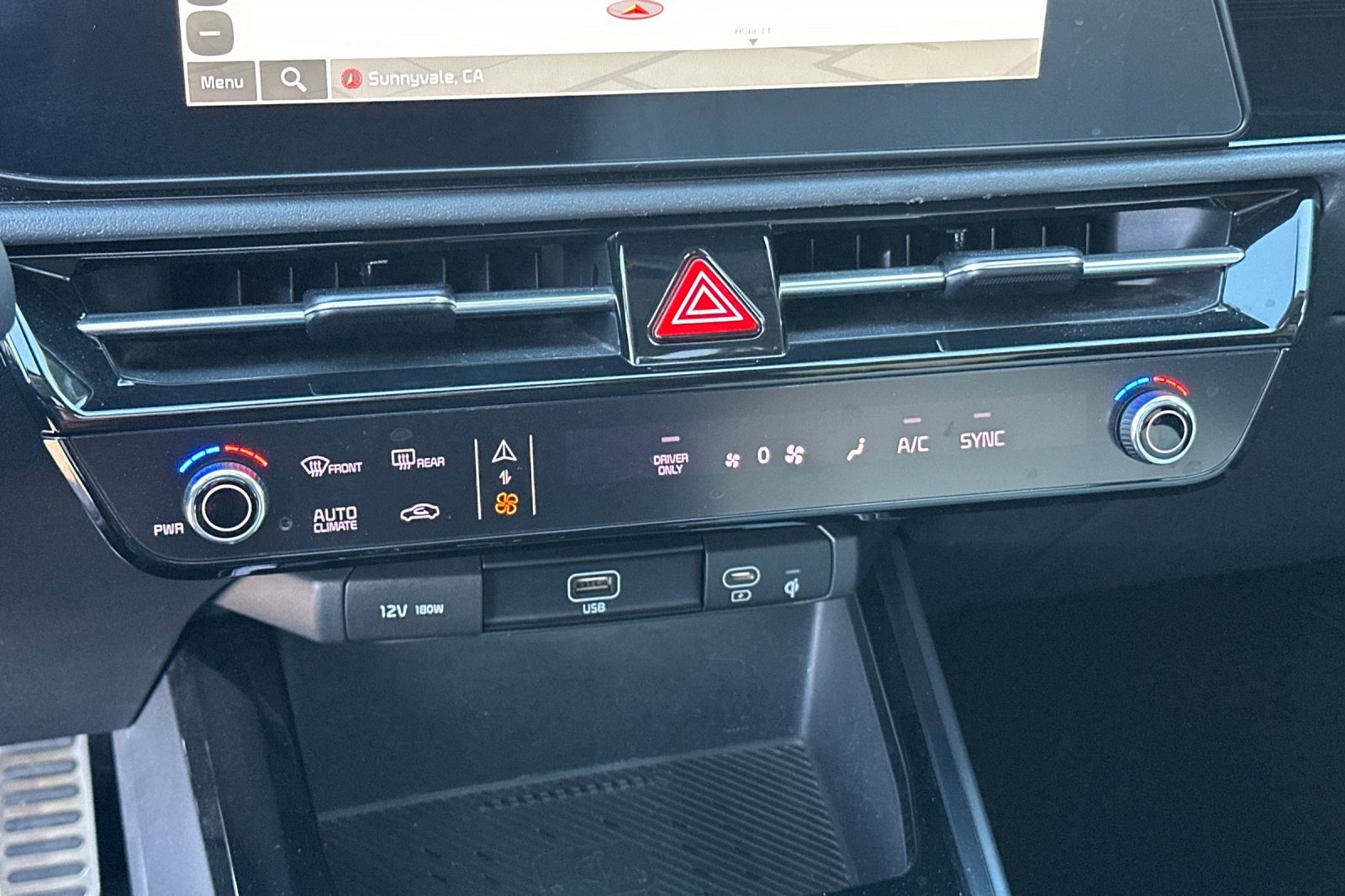 Used 2023 Kia Niro EX Touring image 24