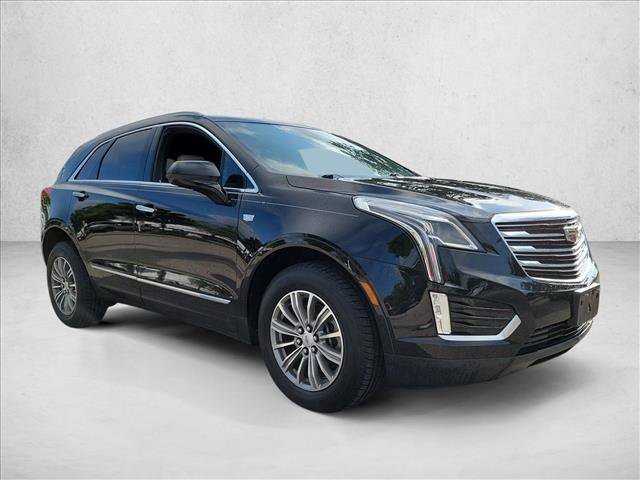 Used 2017 Cadillac XT5 Luxury w/ Driver Awareness Package FWD image 3