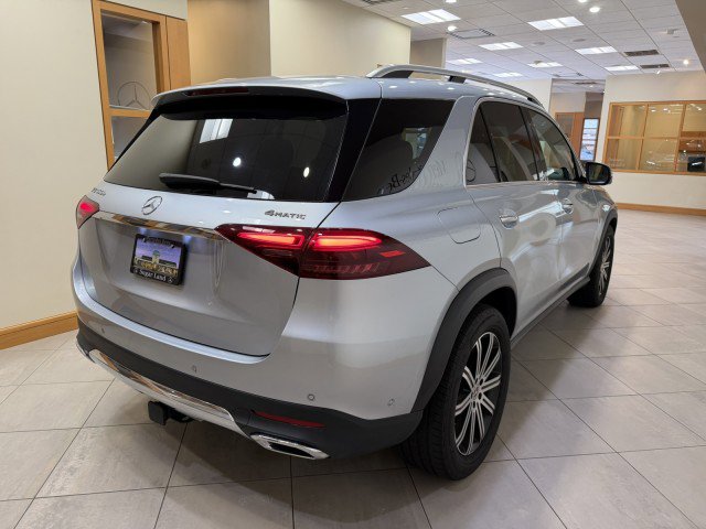 Used 2025 Mercedes-Benz GLE 450e 4MATIC w/ Driver Assistance Package image 5