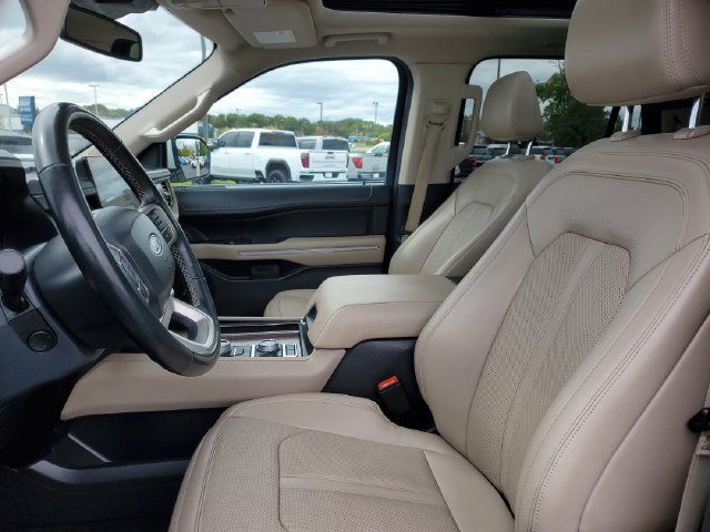 Used 2024 Ford Expedition Limited AWD/4WD image 8