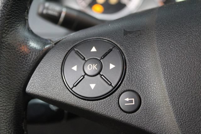 Used 2010 Mercedes-Benz C 300 4MATIC Sedan image 15