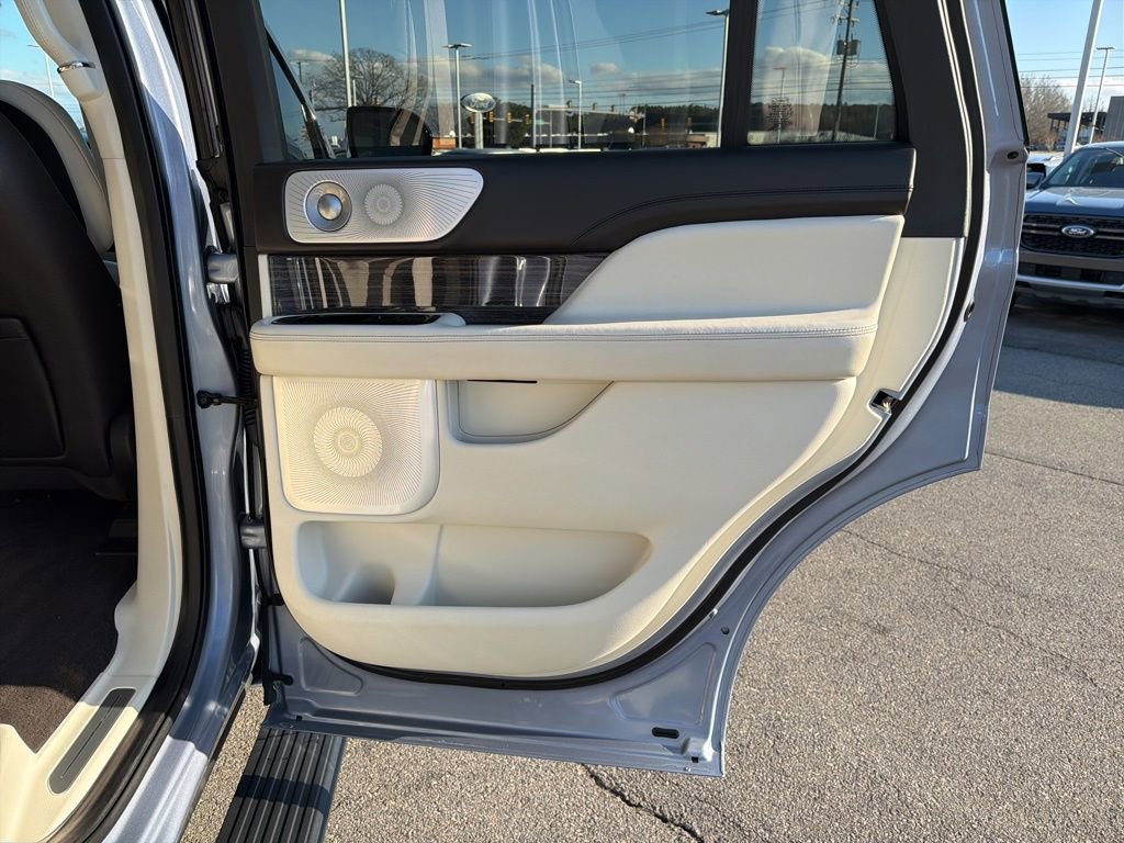 Used 2021 Lincoln Navigator Black Label AWD/4WD image 21