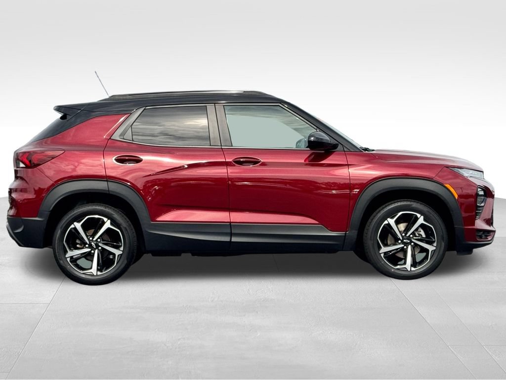 Used 2023 Chevrolet TrailBlazer RS w/ Sun and Liftgate Package AWD/4WD image 8