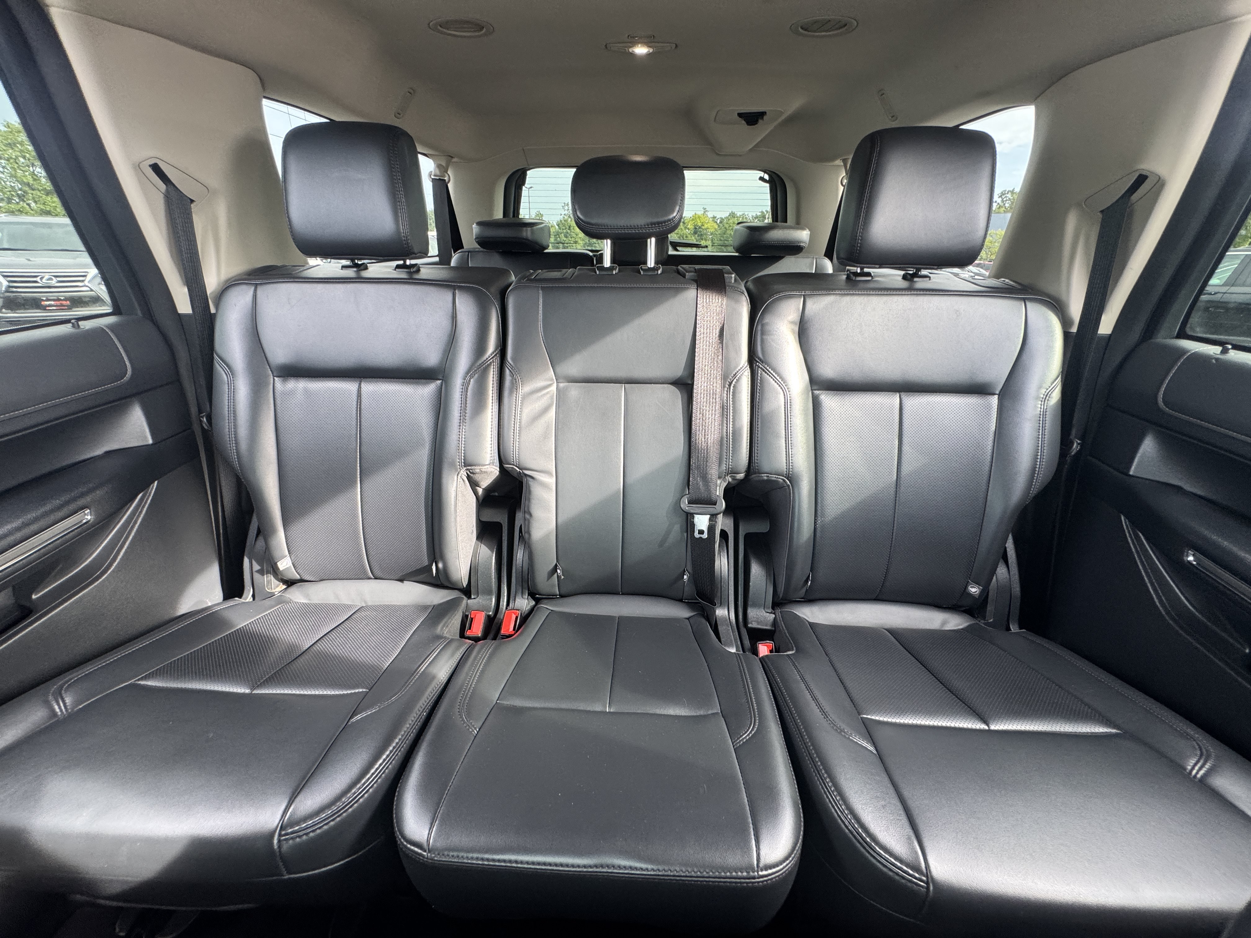Used 2024 Ford Expedition Max XLT RWD image 32