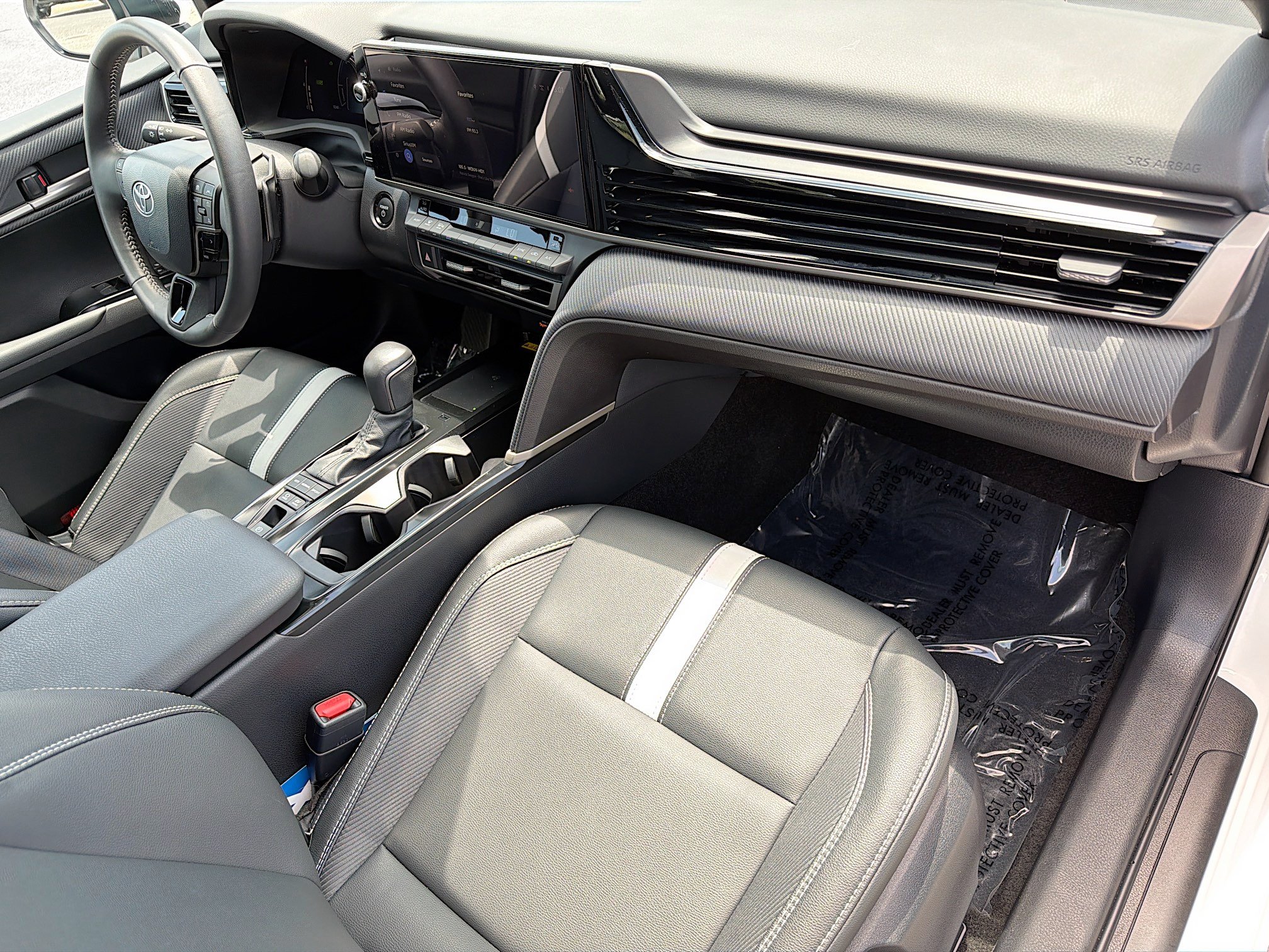 Used 2025 Toyota Camry SE w/ Multimedia Upgrade Package FWD image 13