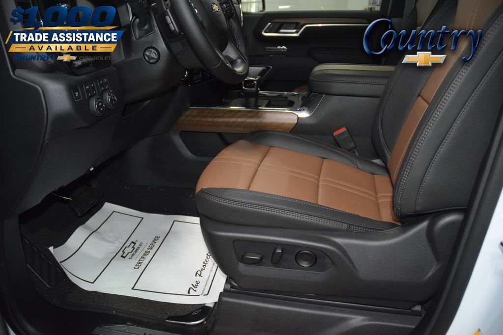 New 2026 Chevrolet Silverado 1500 High Country w/ Technology Package AWD/4WD image 41