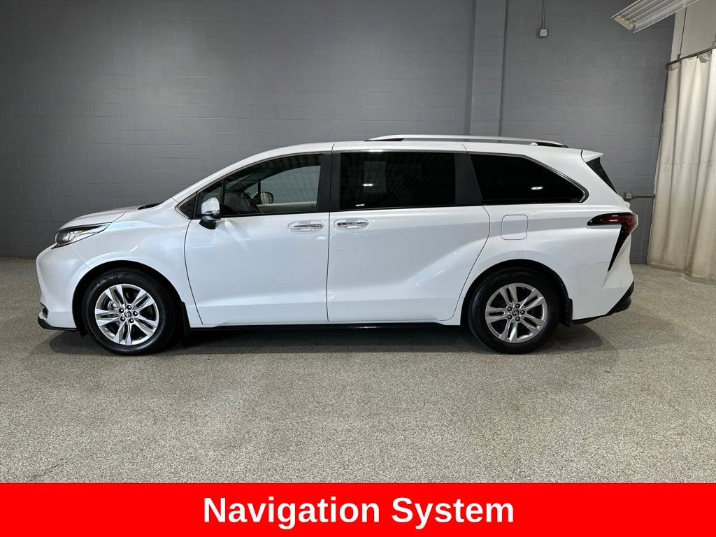 Certified 2023 Toyota Sienna Limited AWD/4WD image 8