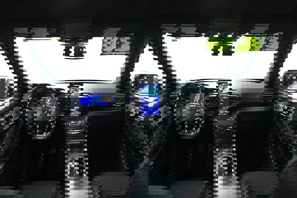 Used 2020 Ford Explorer ST w/ ST Street Pack image 7