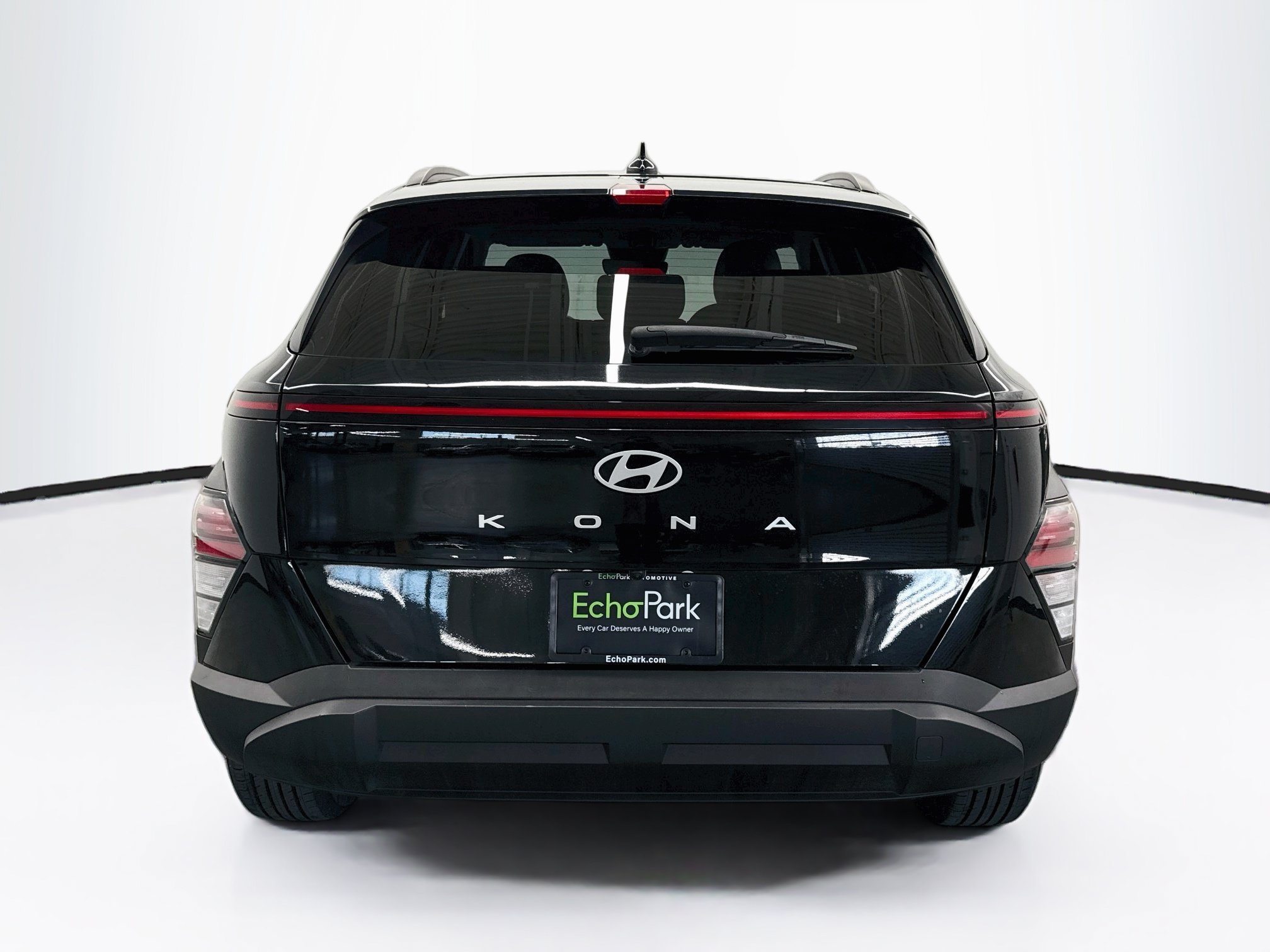 Used 2025 Hyundai Kona SEL FWD image 7