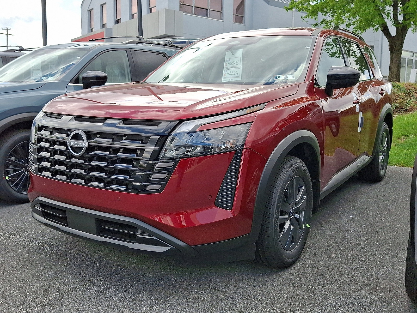 New 2026 Nissan Pathfinder SV w/ SV Premium Package image 3