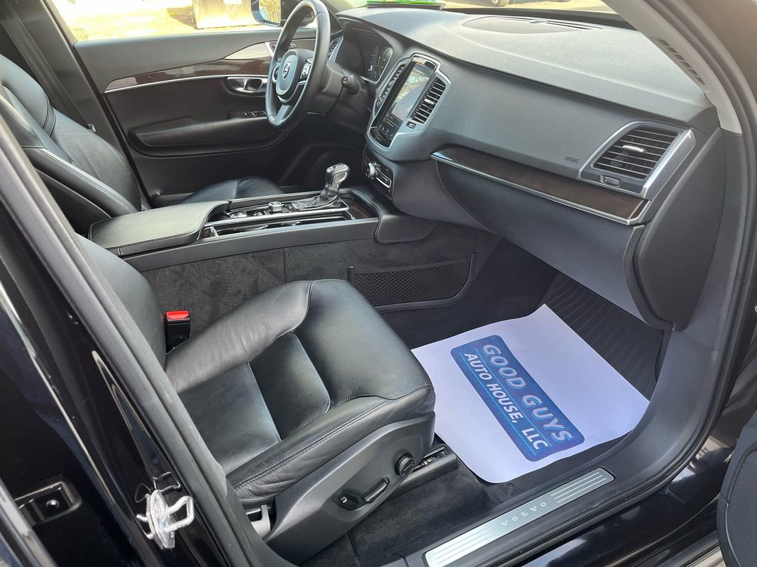 Used 2019 Volvo XC90 T5 Momentum image 18